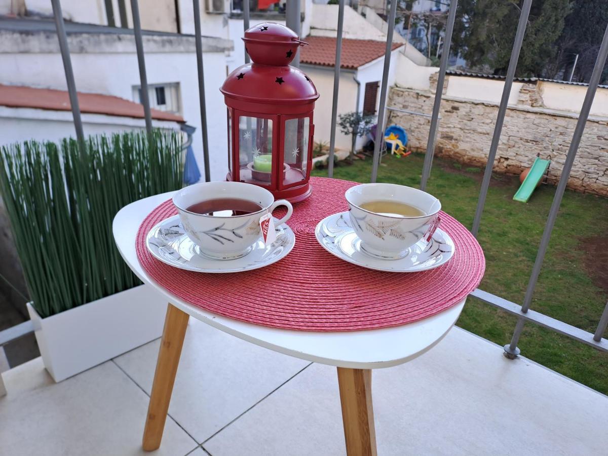 Yulia Apartman Pula Zewnętrze zdjęcie