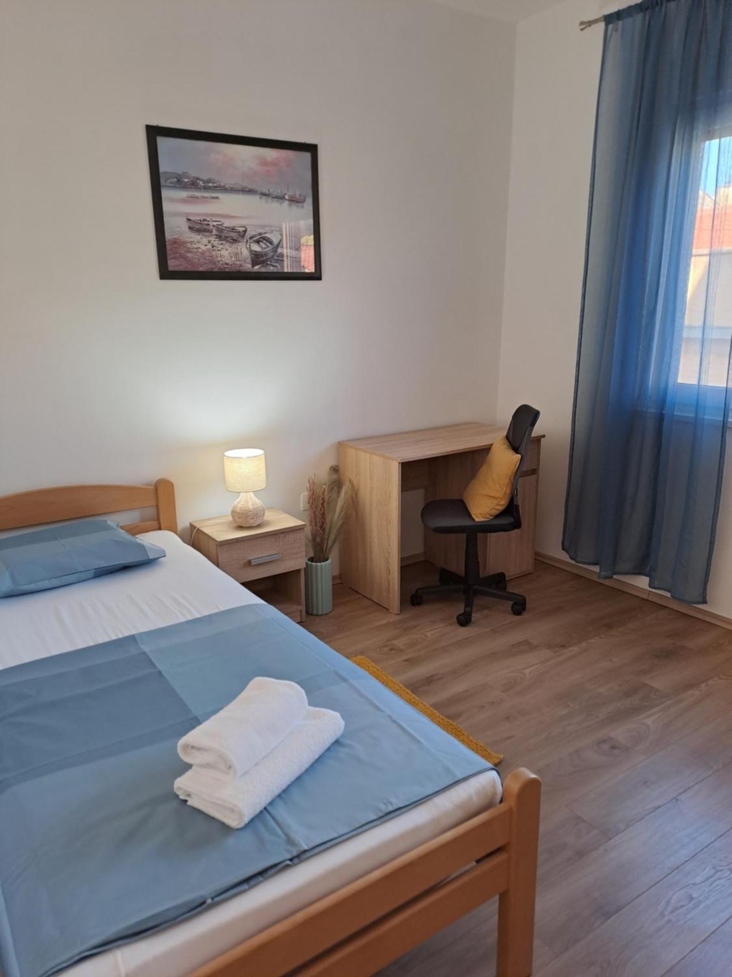 Yulia Apartman Pula Zewnętrze zdjęcie